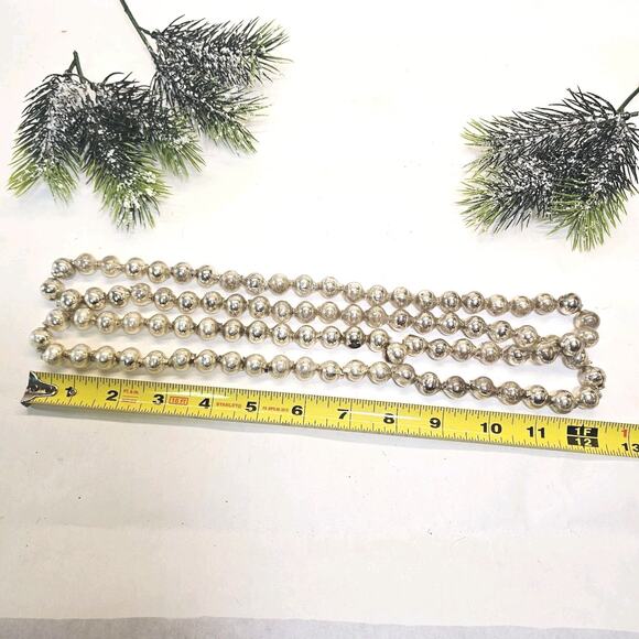Vintage 15mm Christmas Tree Garland Larger Bead Mercury Glass Strand Silver 48" - Picture 6 of 8